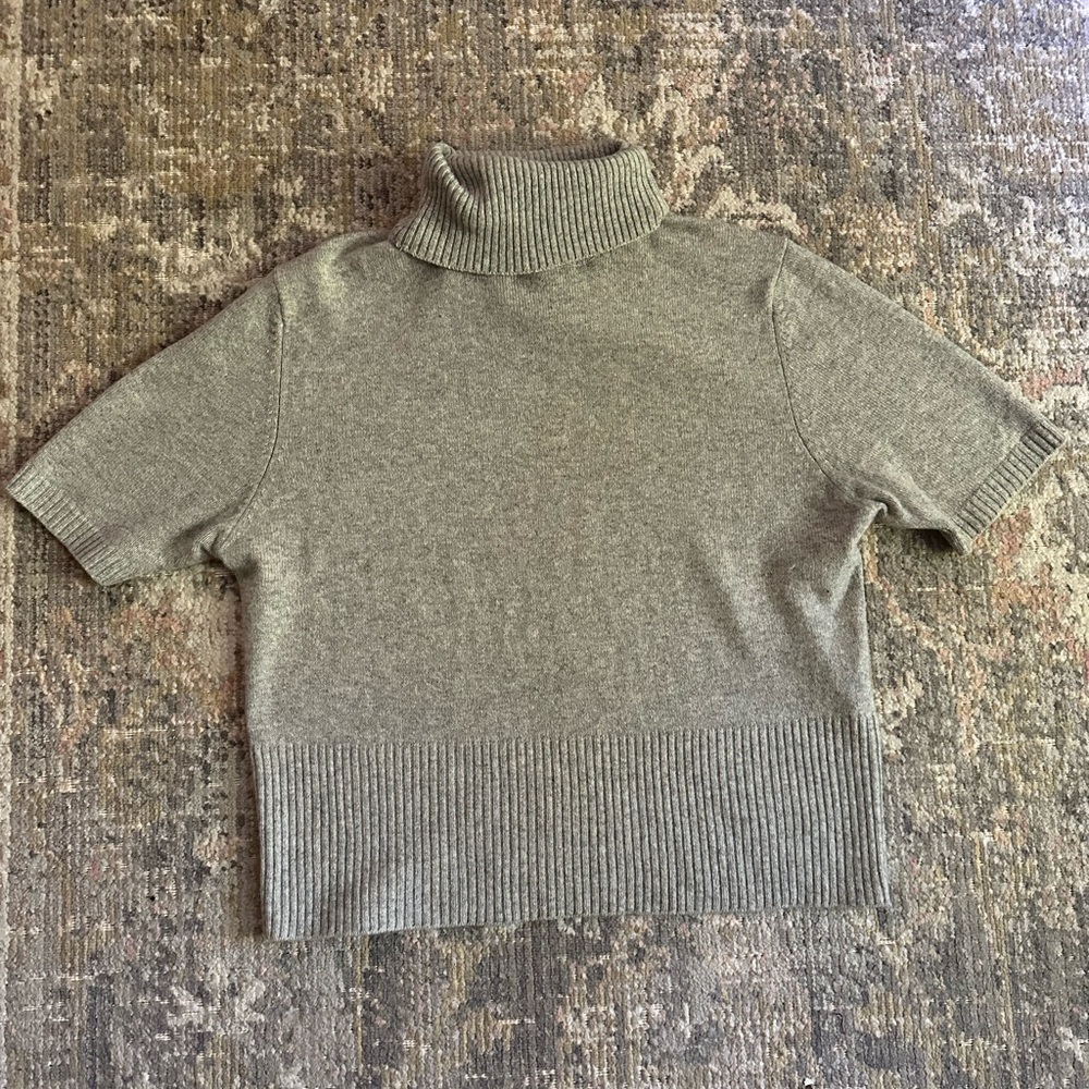 Paradox Cashmere Turtleneck Sweater Gray Short Sleeve Old Money